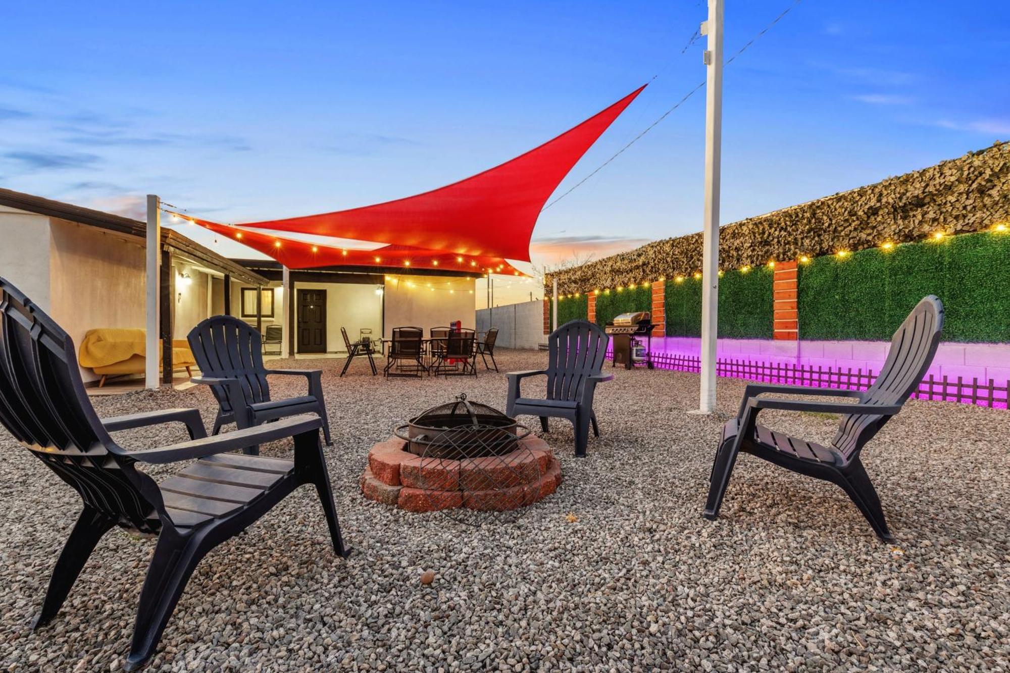 Phoenix Retreat - Studio With King Bed - 10 Min From Airp - Unit C מראה חיצוני תמונה